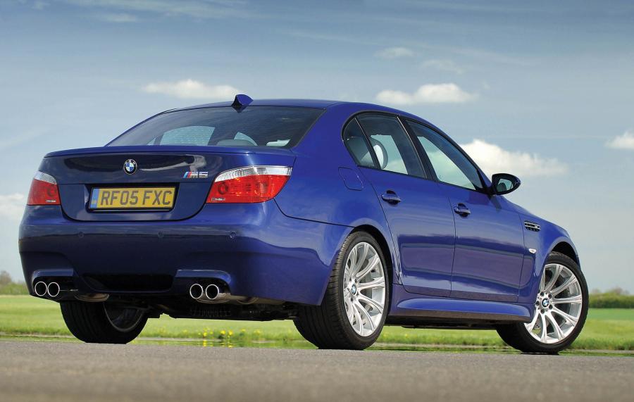  BMW M5 (E60) 2005 года  (UK) (фото 7 из 21)